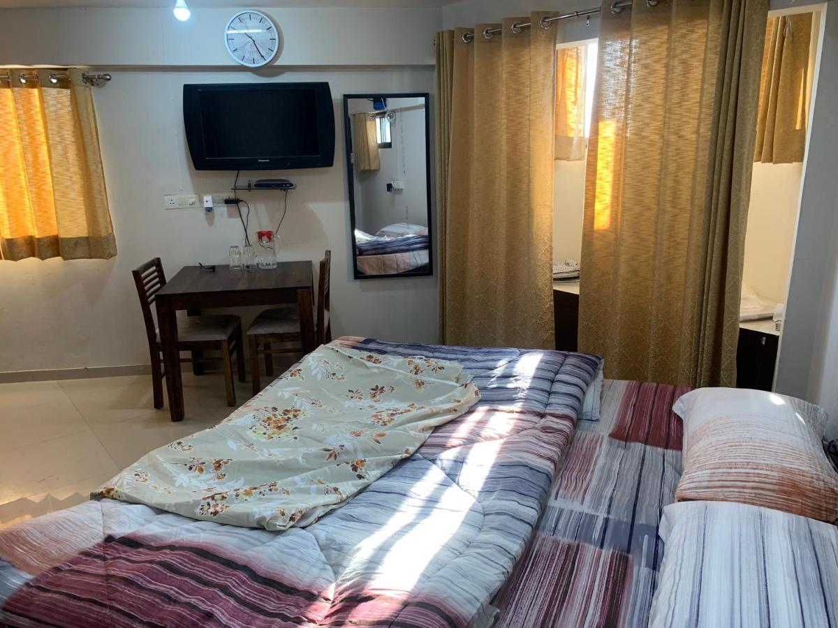 Kamil'S Studio Apartment ラクナウ エクステリア 写真